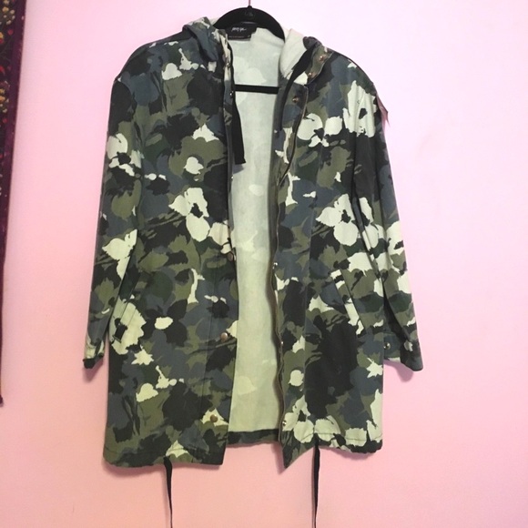 NWT Nasty Gal Camo Jacket - Picture 2 of 6